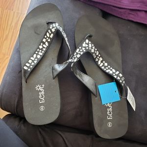 Flip flops with tags
